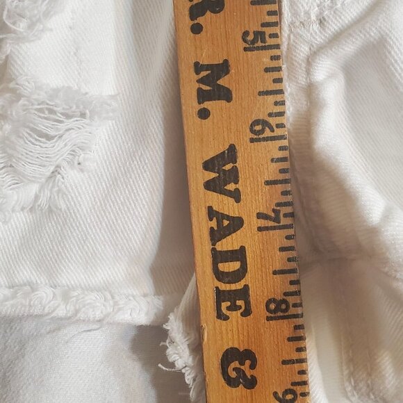 Mossimo Womens Denim Low Rise Short Short White Distressed Jean Shorts Size 11 - Picture 12 of 16